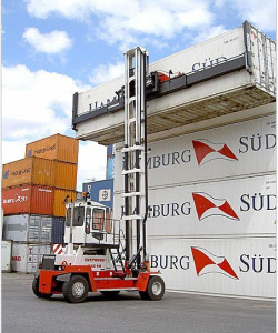 Empty-container-handler-with-side-lift-spreader