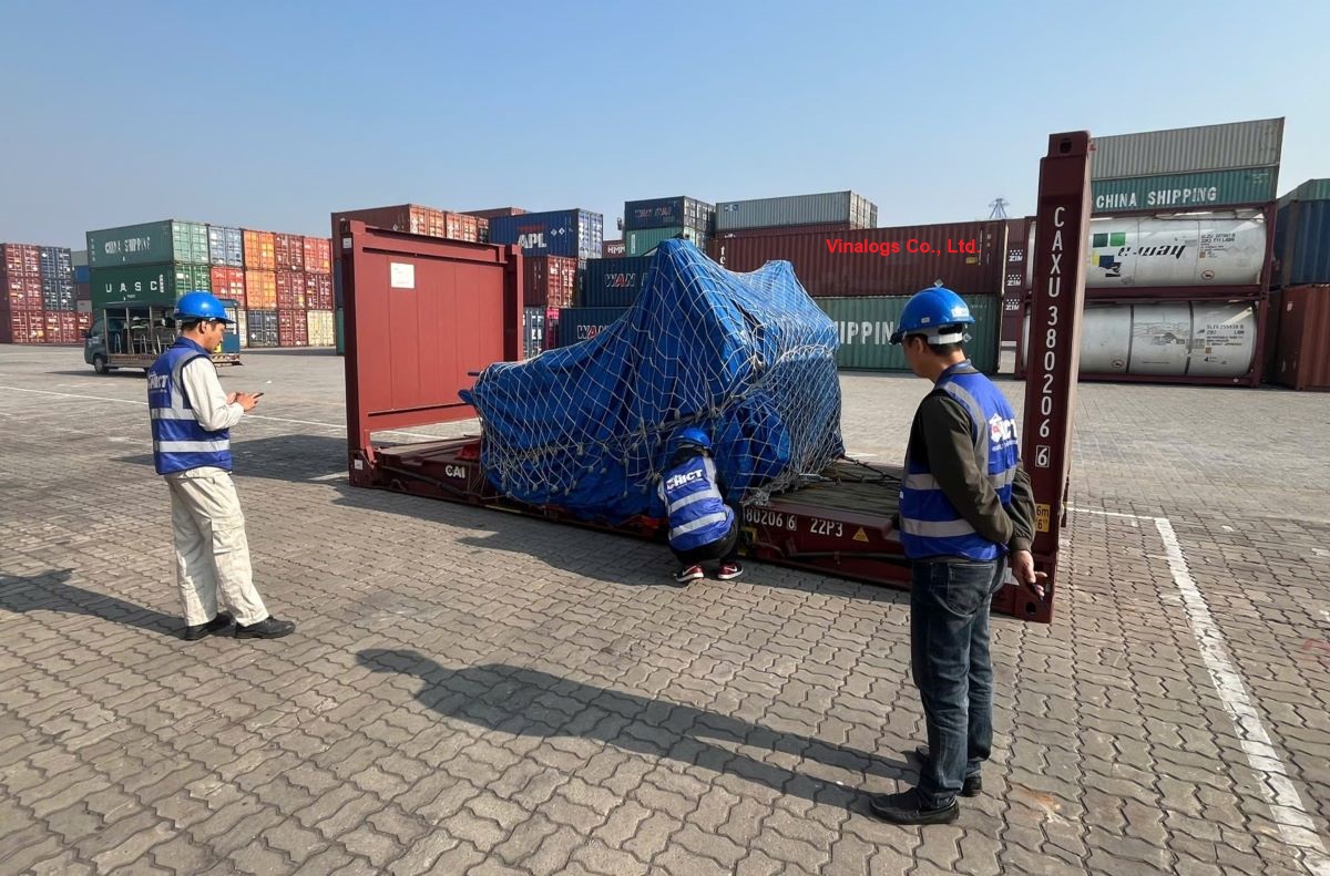 Cont flat rack tại cảng HICT Cont flat rack tại cảng HICT